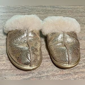 UGG S/N 1125394 scuffette metallic gold sparkle slippers